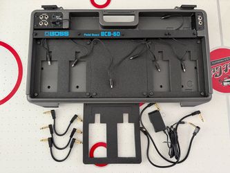 Boss BCB-60 powered pedal board