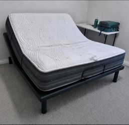 Very Nice King Simmons Beautyrest Black 14" Mattress and NEW Sleepy's Adjustable Bed Frame w/ Remote