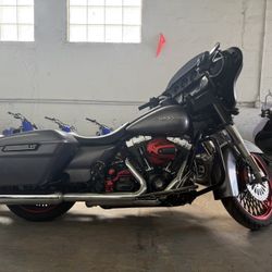 2015 Harley Davidson Street Glide FLHX