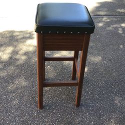 BAR STOOLS
