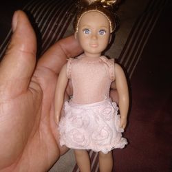 BATTAT Mini Doll