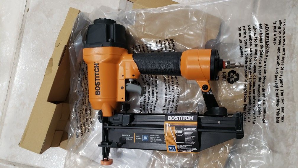 BOSTITCH 16 GA Nailer