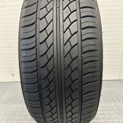 One LikeNew Tire Zenna 235/50/17 #1028