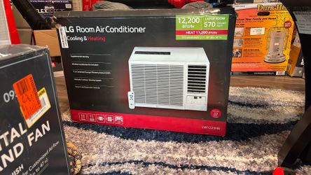 Lg Room Air Conditioner/ 570 Btu/ 12,200 Btu/ 220 Plug