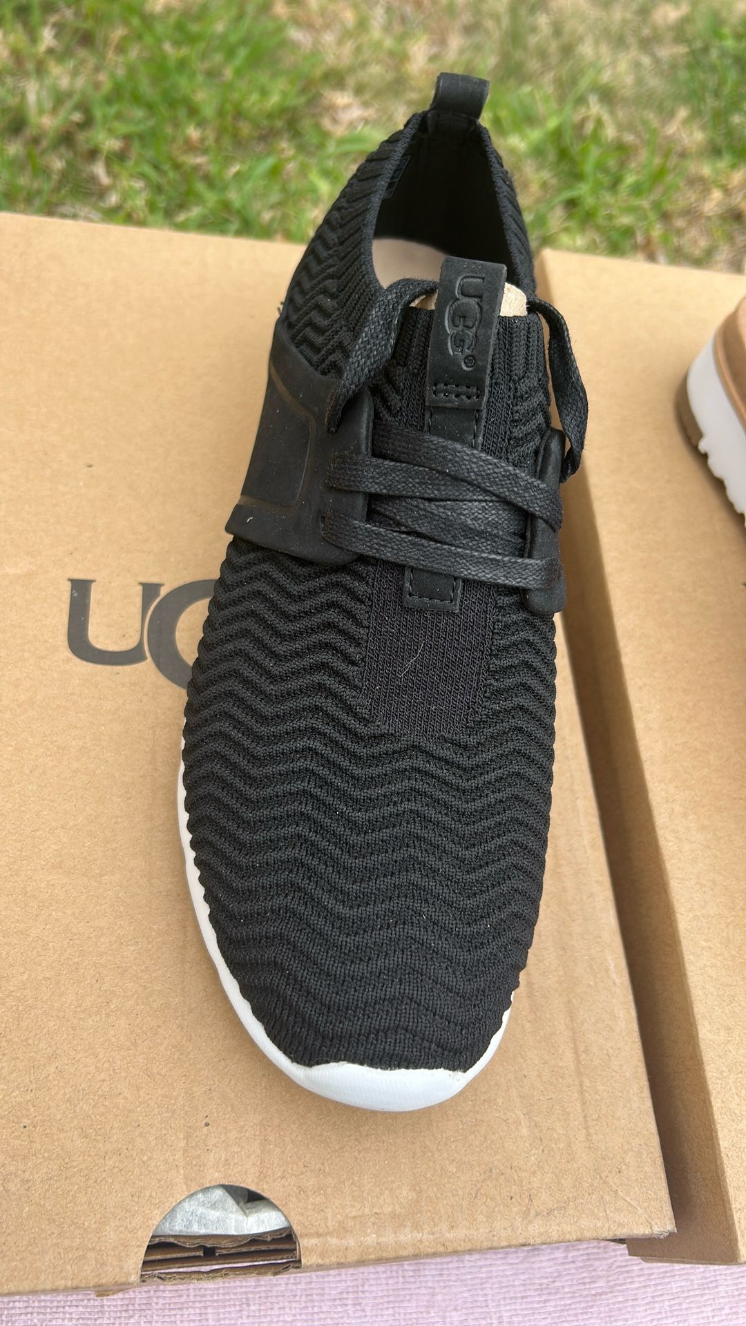 UGG SHOES