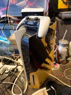 PlayStation 5 (825gb)