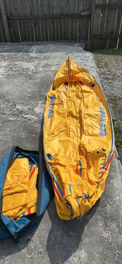 Kayak no pump with it brand new