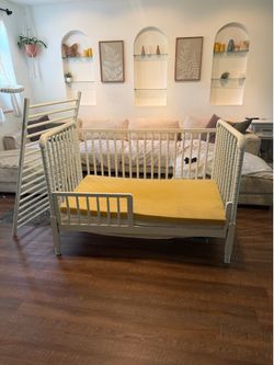 Crib/toddler bed