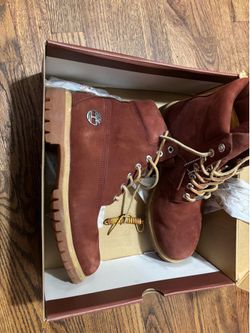 So 9.5 burgundy timberland boots