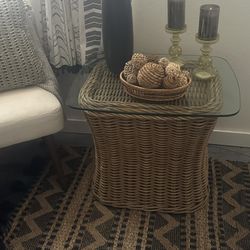 Vintage MCM / Boho Braided Reed Rattan Accent / End Table W/ Glass Top