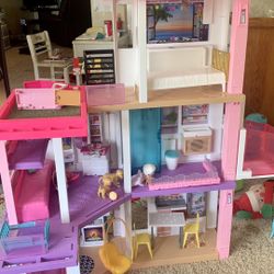 2021 Hello Barbie Dream House 