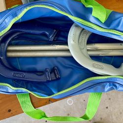 Horseshoe set and carrying case