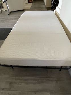 Twin foam mattress with metal frame