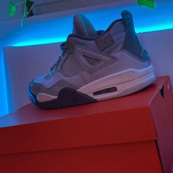 Jordan Retro 4