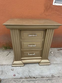 Elegant Gold 3-Drawer Nightstand / Side Table - Deliverey or Pickup