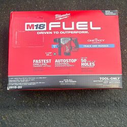 Milwaukee Fuel 1-1/8” SDs Plus Rotary Hammer W/ One-Key