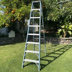 Gd. Cond. Werner 8’ Fiberglass Step Ladder
