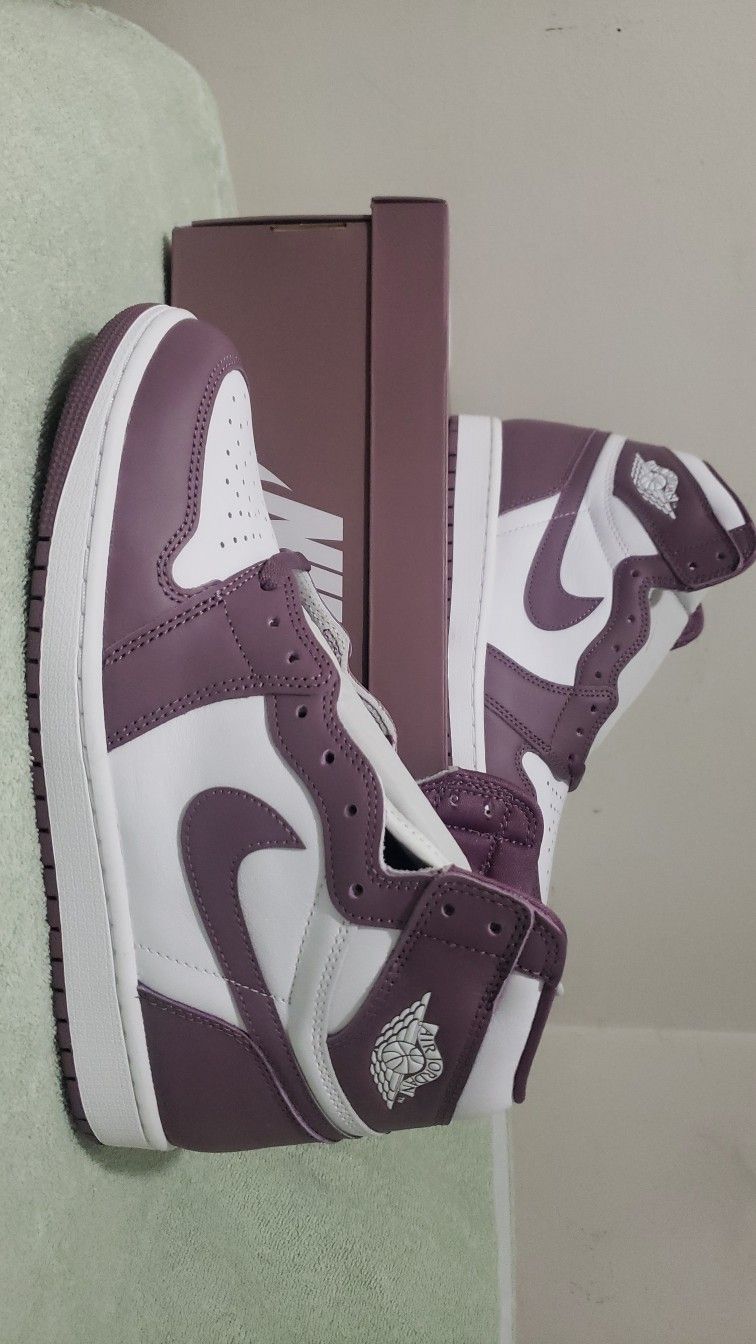 Jordan 1 High Mauve/White 10m Brand New ( DS)