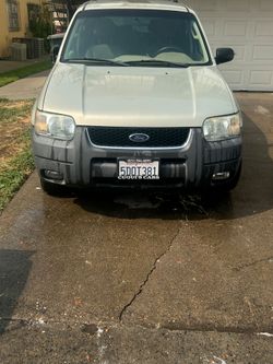Ford Escape SUV 2004