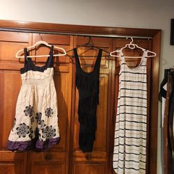 5 each Womens dresses size small