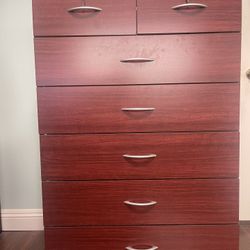 HODEDAH 7 Drawer Wood Dresser for Bedroom