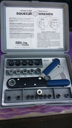 Squeeze wrench