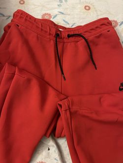 Nike Tech And Essential Pants