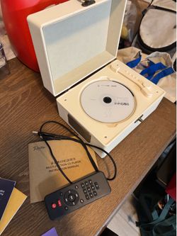 READ DESCRIPTION broken CD player