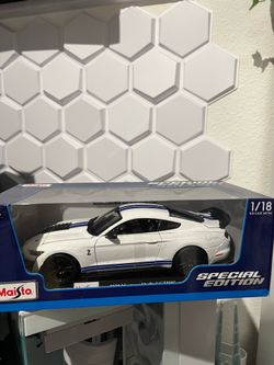 Maisto 1:18 scale 2020 GT500