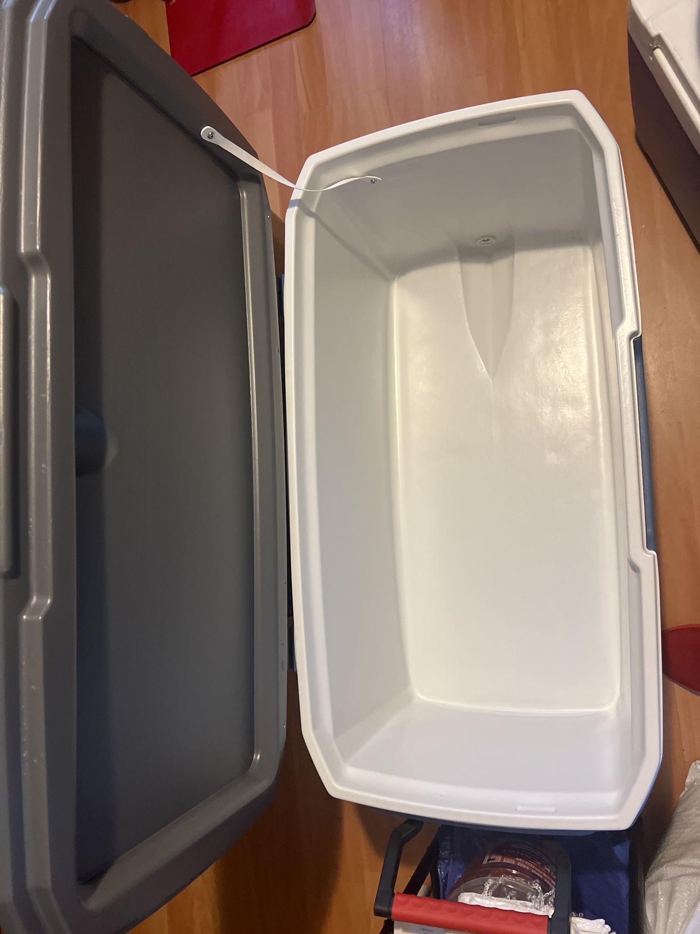Huge Cooler ! for Sale in Miramar, FL OfferUp
