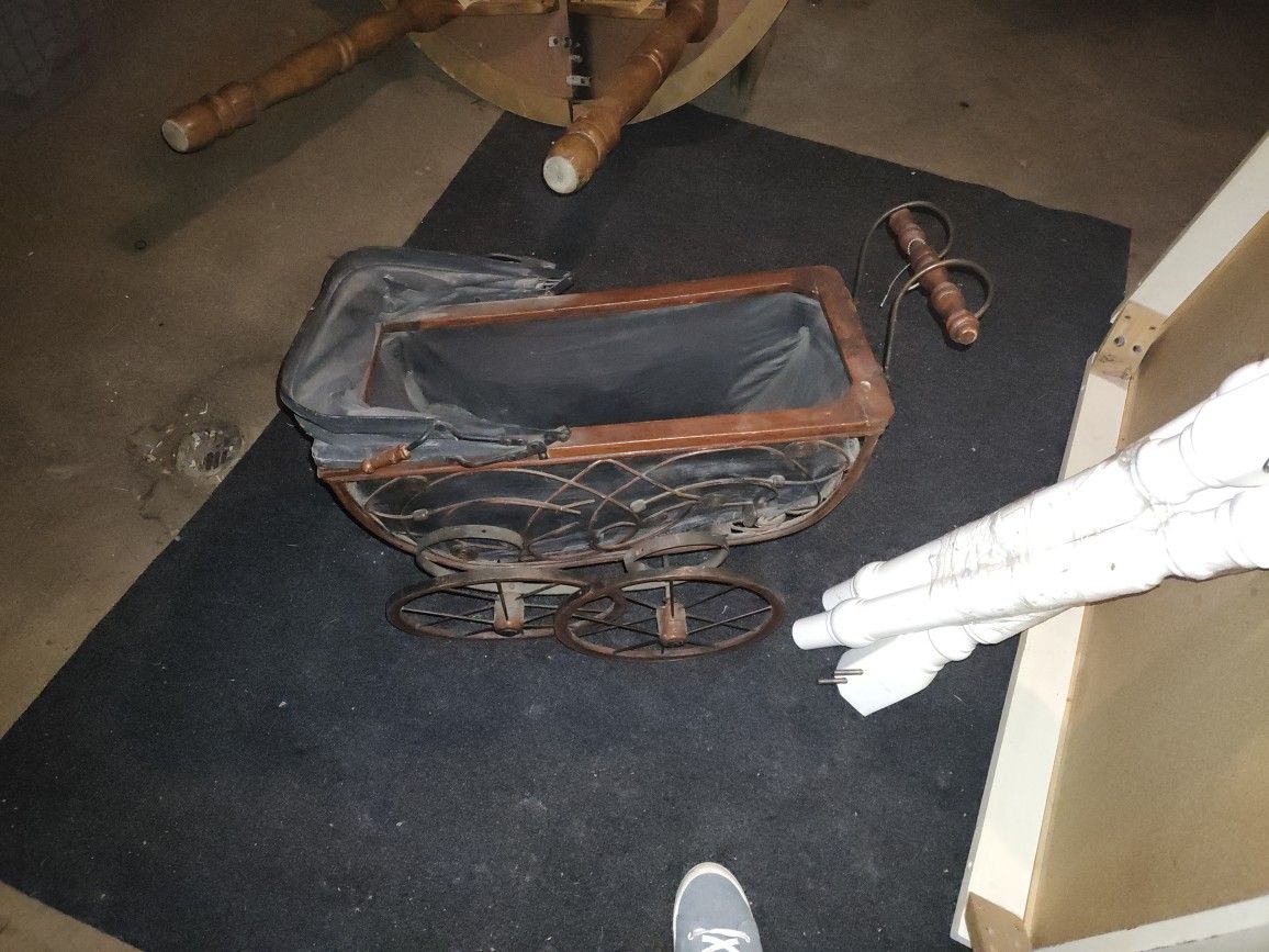 Antique Doll Carriage