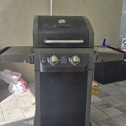 Dyna Glo 2 Burner Propane Grill