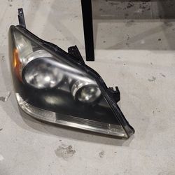 2005 - 2010  Odyssey OEM Passenger Headlight 