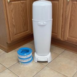 Playtex Diaper Genie Complete. $20!!