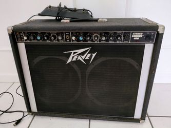 Peavy stereo Chorus 400 amplifier. 130 watts