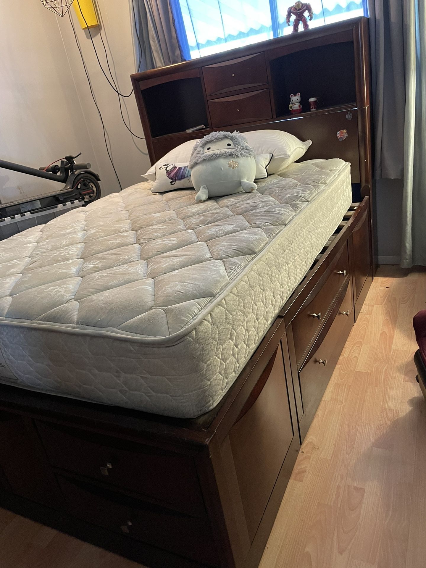 Queen Bed