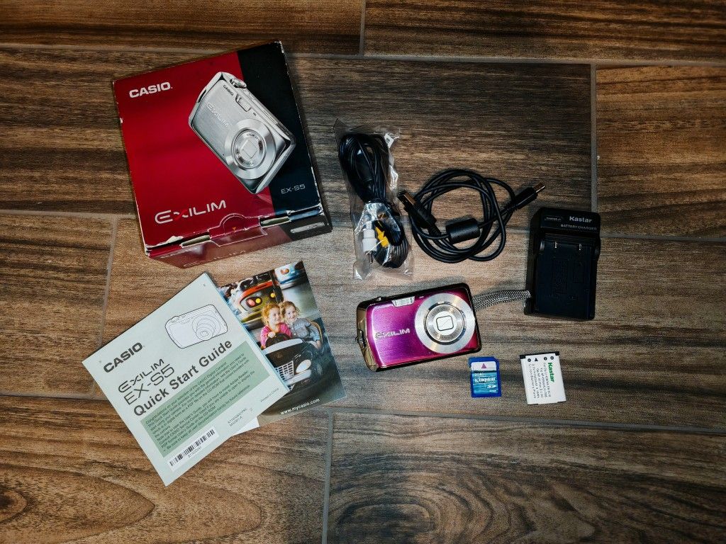 Casio Exilim EX-S5 Digital Camera (Pink)