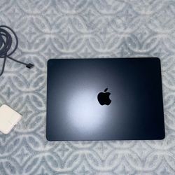MacBook Air - Midnight 