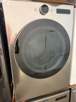New LG - 7.4 Cu. Ft. Stackable Smart Gas Dryer with Steam and Sensor Dry