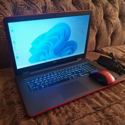 Laptop Dell Inspiron 5755-AMD-A8 Pantalla 17.3" Roja Muy Bonita.