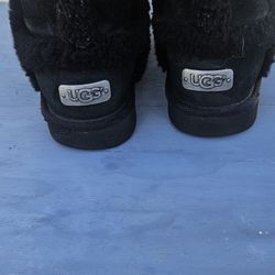 Ugg Kids Short Boots Size 1