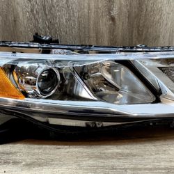 2013-2015 HONDA CROSSTOUR RH HEADLIGHT ASSY OEM