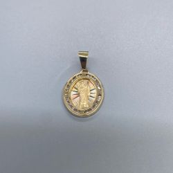 10K Pendant
