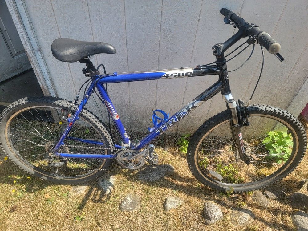 Trek 4500 Mountain Bike