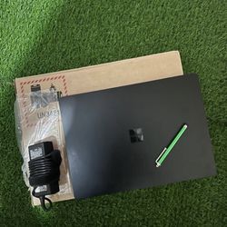 Description: Microsoft surface 10th gen touch screen Core i5 8gb ram 256gb ssd Keyboard light 13inch touchscreen Stylus pen Charger