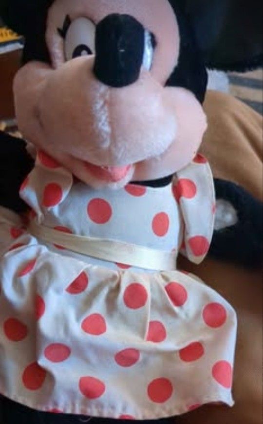 Applause Disney Minnie Mouse Plush Doll Red And White Polka Dots Stuffed Animal