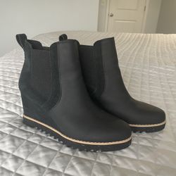 Tom’s Boots