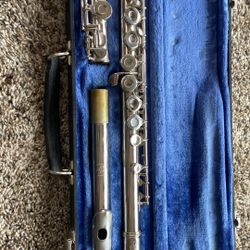 Gemeinhardt Flute With Case