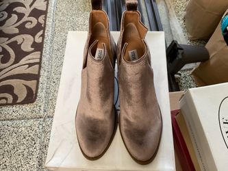 Women’s shoes
