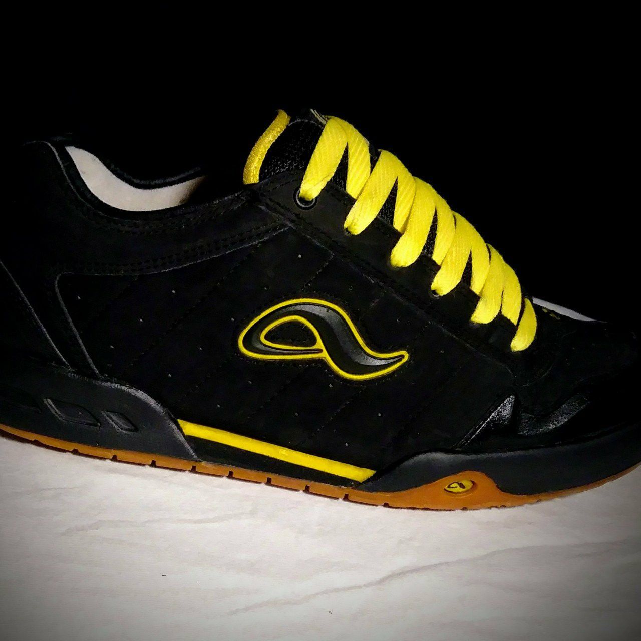 Adio Kenny Anderson V1 sz11 (Custom Colorway, Very Rare) for Sale in  Henderson, CO - OfferUp